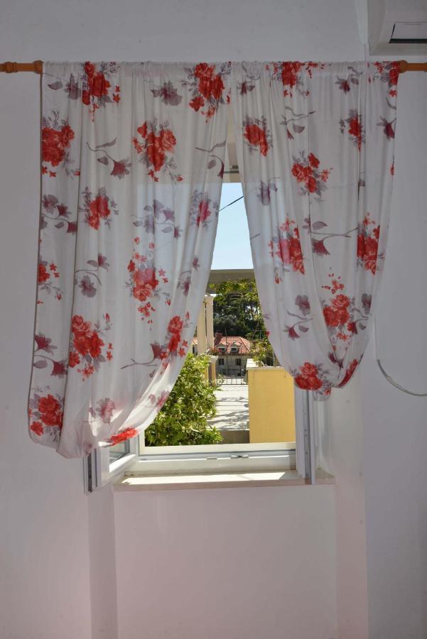 Guesthouse Manda ดูบรอฟนิก ภายนอก รูปภาพ