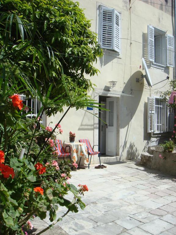 Guesthouse Manda ดูบรอฟนิก ภายนอก รูปภาพ